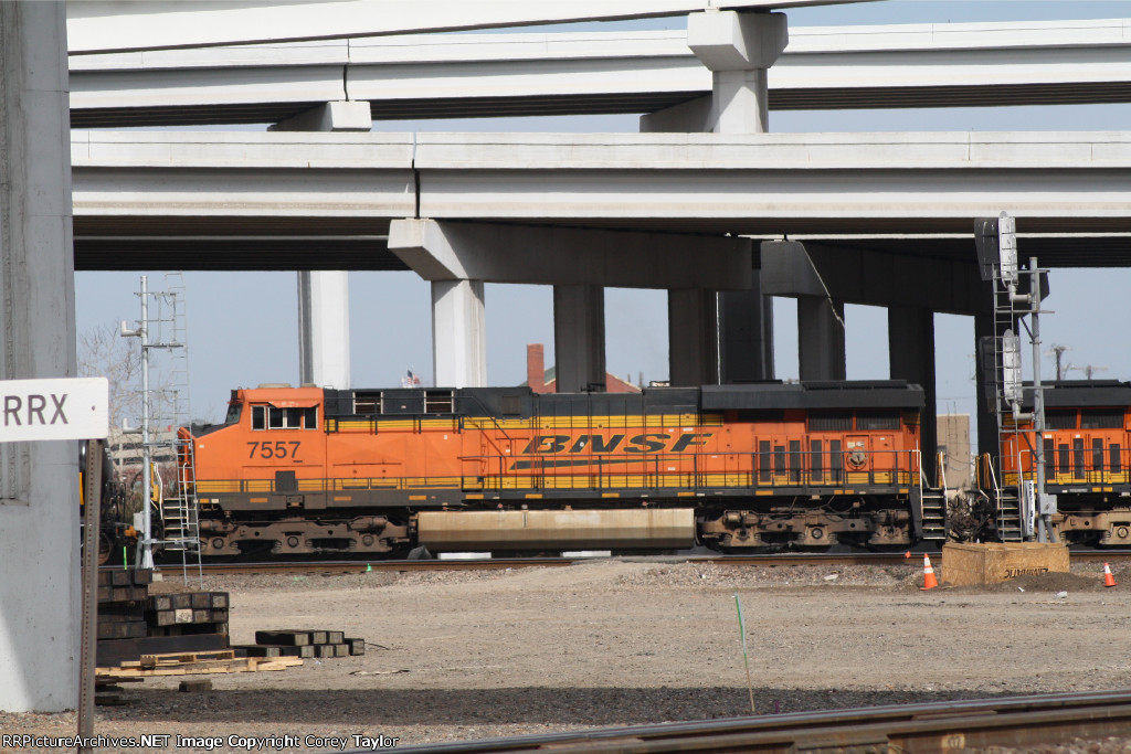 BNSF 7557